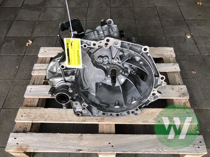 Generalüberholte Getriebe Opel Corsa F (UB/UH/UP) 1.2 Turbo 12V 100 Preis € 1.650,38 Mit Mehrwertsteuer angeboten von Wessel Parts & Service B.V.