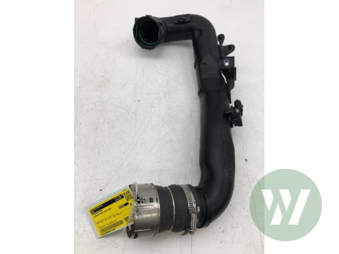 Gebrauchte Intercooler Rohr Landrover Range Rover Velar (LY) 2.0 16V P400e AWD Preis € 72,45 Margenregelung angeboten von Wessel Parts & Service B.V.