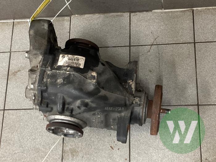 Begagnade Bakre differential BMW 1 serie (E82) 118d 16V Pris € 183,75 Marginaltabell erbjuds av Wessel Parts & Service B.V.