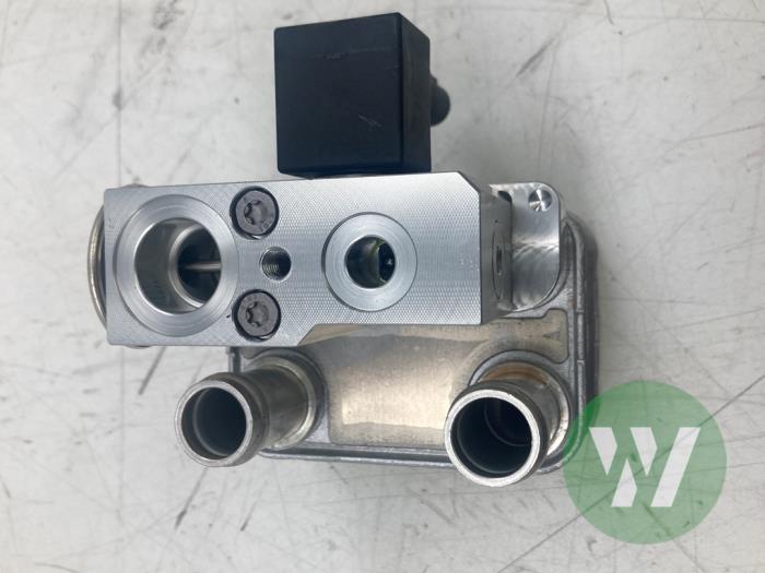 Begagnade Extra vattenpump Landrover Range Rover Velar (LY) 2.0 16V P400e AWD Pris € 72,45 Marginaltabell erbjuds av Wessel Parts & Service B.V.