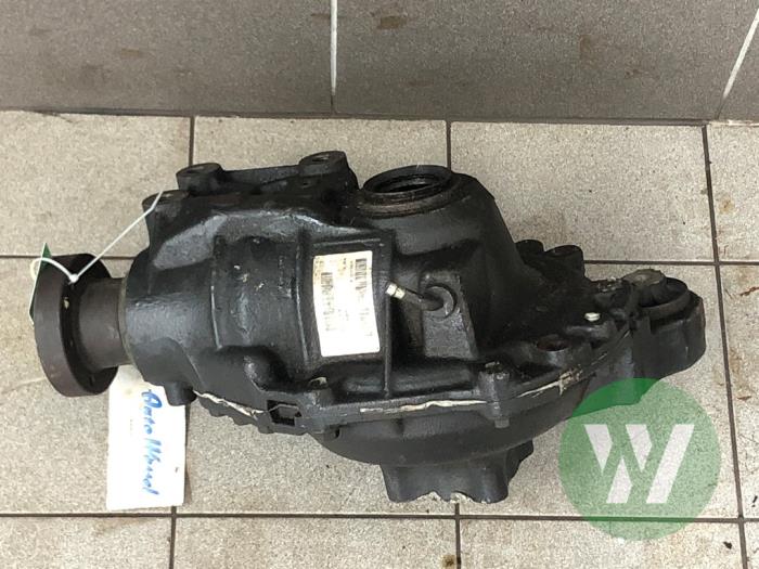 Begagnade Bakre differential Landrover Range Rover III (LM) 3.6 TDV8 32V Pris € 156,45 Marginaltabell erbjuds av Wessel Parts & Service B.V.