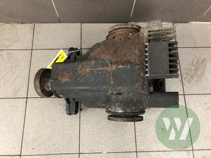 Gebrauchte Differential hinten BMW 5 serie Touring (E61) 530d 24V Preis € 366,45 Margenregelung angeboten von Wessel Parts & Service B.V.