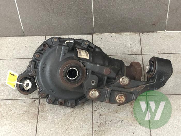 Usagé Différentiel avant Landrover Discovery IV (LAS) 3.0 SD V6 24V Prix € 366,45 Règlement à la marge proposé par Wessel Parts & Service B.V.