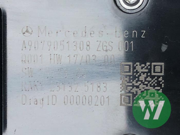 Usados Interruptor de ventanilla eléctrica Mercedes Sprinter Tourer 3,5t (907.7) 319 CDI 2.0 D RWD Precio € 131,25 Norma de margen ofrecido por Wessel Parts & Service B.V.