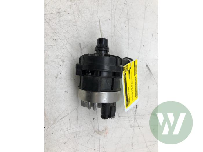 Begagnade Vattenpump Mercedes Sprinter Tourer 3,5t (907.7) 319 CDI 2.0 D RWD Pris € 131,25 Marginaltabell erbjuds av Wessel Parts & Service B.V.