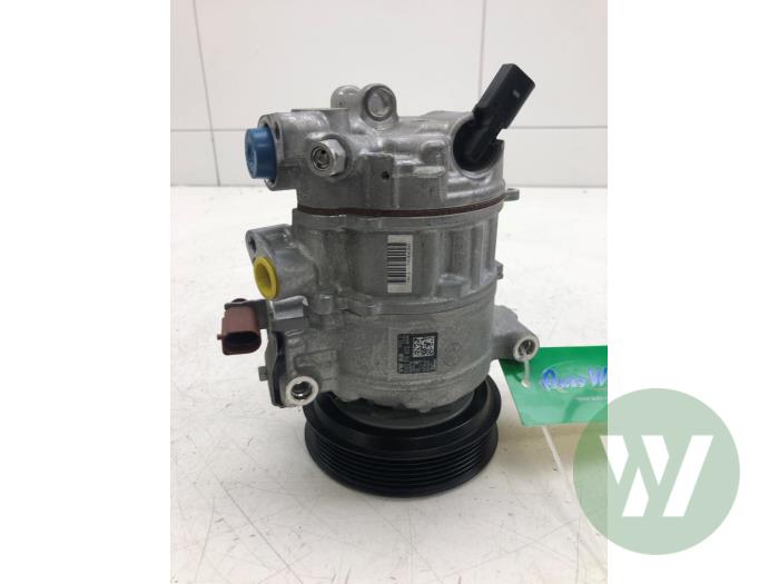 Gebrauchte Klimapumpe Audi A4 Avant (B9) Preis € 141,75 Margenregelung angeboten von Wessel Parts & Service B.V.