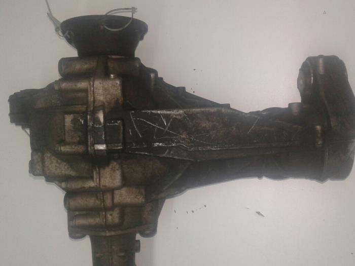 Front differential from a Volkswagen Touareg (7LA/7L6) 5.0 TDI V10 2003