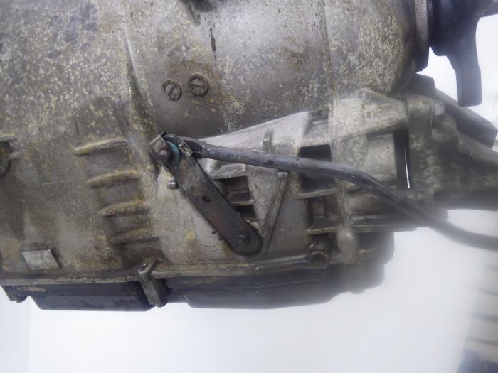 Getriebe van een Mercedes-Benz CL (215) 5.8 CL-600 V12 36V 2000