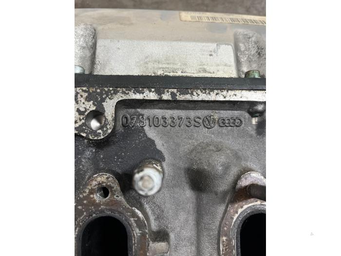 Usagé Culasse Audi A8 (D2) 2.8 V6 Prix € 262,50 Règlement à la marge proposé par Wessel Parts & Service B.V.