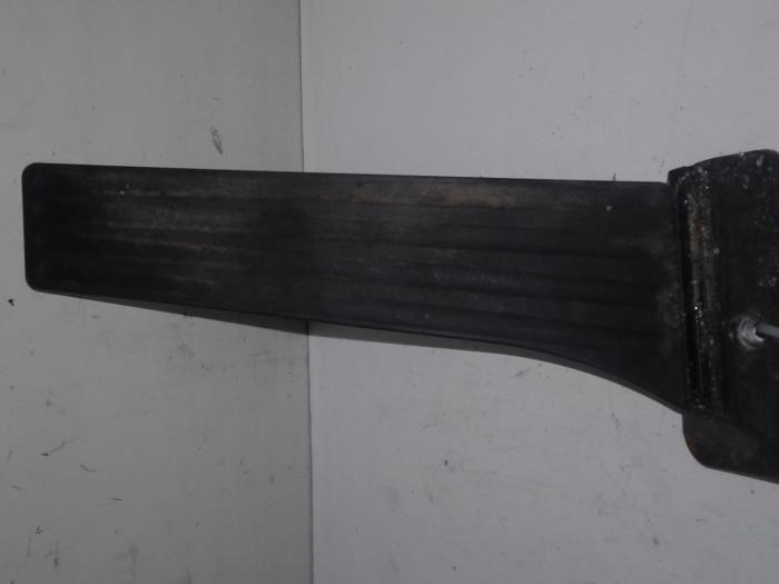 Begagnade Gaspedalsensor BMW 5 serie (F10) 535d xDrive 24V Pris € 40,95 Marginaltabell erbjuds av Wessel Parts & Service B.V.