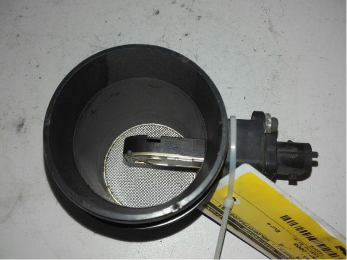 Airflow meter from a Opel Zafira (M75)  2008