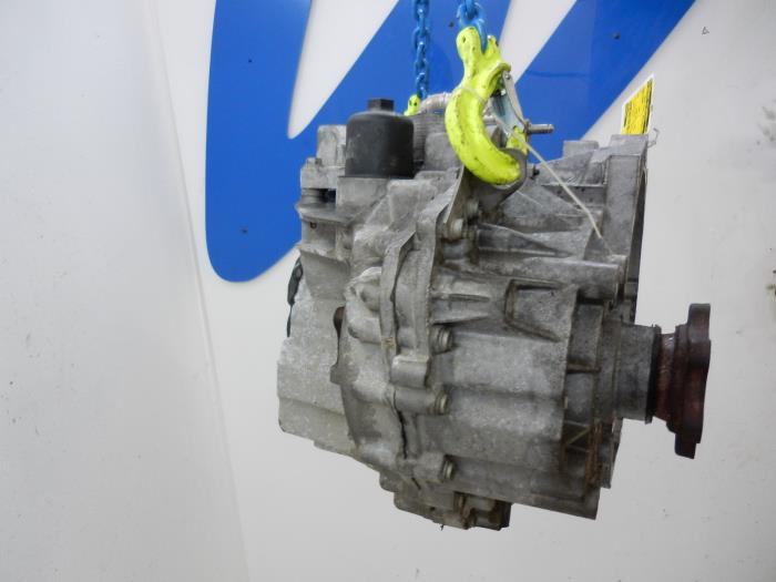 Gearbox Volkswagen Jetta IV 2.0 TDI 16V 02E300057P CFFB NLP