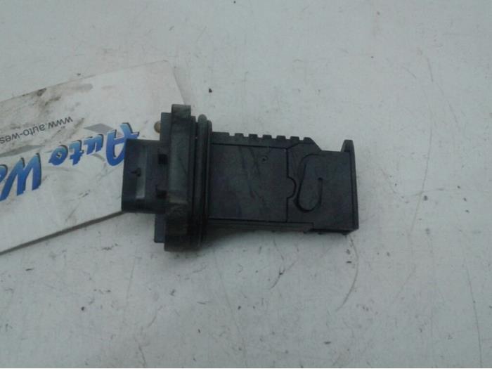 Begagnade Luftflödesmätare Mini Mini (R56) 1.6 One D 16V Pris € 52,50 Marginaltabell erbjuds av Wessel Parts & Service B.V.