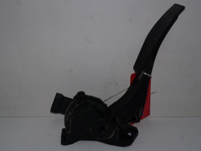 Opel Insignia Throttle pedal position sensors stock