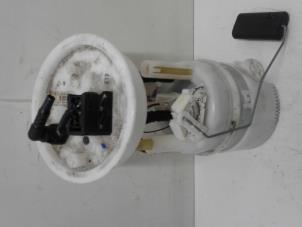 Usados Bomba eléctrica de combustible Mini Mini (R56) 1.6 16V One Precio € 68,00 Norma de margen ofrecido por Autobedrijf G.H. Wessel B.V.
