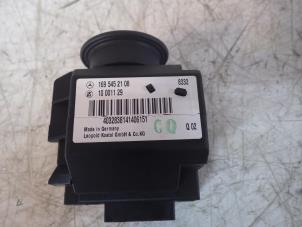 Used Remote control kit Mercedes B (W245,242) 2.0 B-180 CDI 16V Price on request offered by Autobedrijf G.H. Wessel B.V.