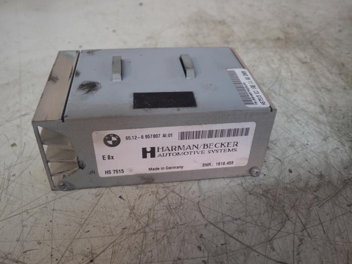 Radio amplifier BMW X3 2.0d 16V 