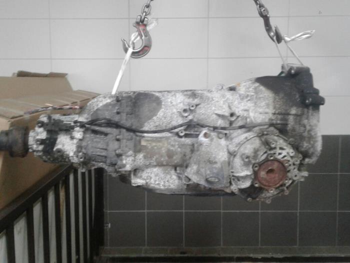 Getriebe van een Audi A6 Avant (C6) 2.7 TDI V6 24V 2007