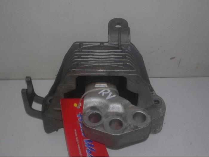 Gebrauchte Motorlager Opel Astra J (PC6/PD6/PE6/PF6) 1.7 CDTi 16V 110 Preis € 82,95 Margenregelung angeboten von Wessel Parts & Service B.V.