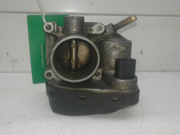 Usagé Boitier papillon Volkswagen Golf Prix € 21,00 Règlement à la marge proposé par Wessel Parts & Service B.V.