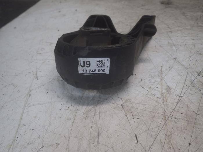 Gebrauchte Motorlager Opel Astra J Sports Tourer (PD8/PE8/PF8) 1.7 CDTi 16V Preis € 40,95 Margenregelung angeboten von Wessel Parts & Service B.V.