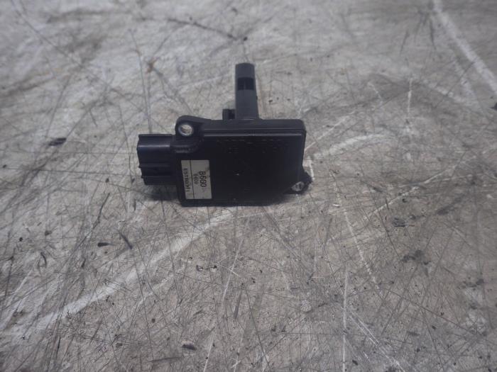 Begagnade Luftflödesmätare Opel Agila (B) 1.2 16V Pris € 31,50 Marginaltabell erbjuds av Wessel Parts & Service B.V.