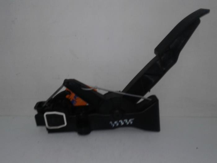 Gaspedalposition Sensor van een Mercedes-Benz B (W245) 2.0 B-180 CDI 16V 2006