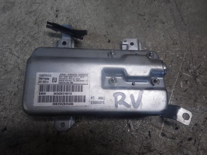Side Airbag from a BMW X3 (E83) xDrive 18d 16V 2009