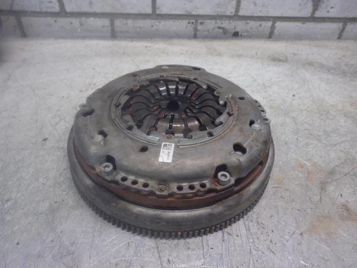 Used Flywheel Mini Mini (F55) 1.5 12V One D Price on request offered by Wessel Parts & Service B.V.