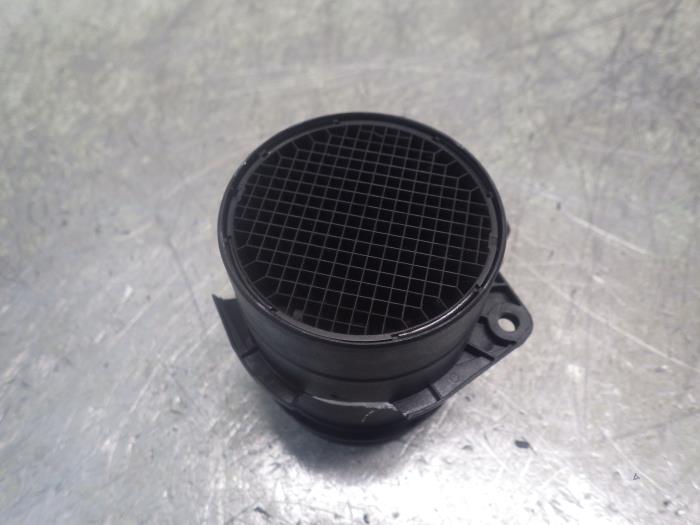 Usagé Débitmètre Volkswagen Transporter/Caravelle T5 2.0 TDI DRF Prix sur demande proposé par Wessel Parts & Service B.V.