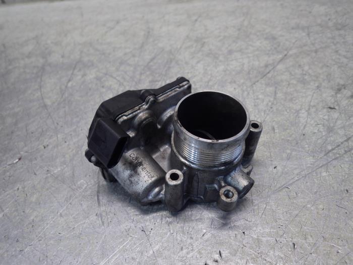 Gebrauchte Drosselklappengehäuse Volkswagen Passat Variant (365) 2.0 TDI 16V 135 Preis € 61,95 Margenregelung angeboten von Wessel Parts & Service B.V.