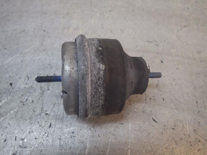 Used Engine mount Volkswagen Passat Variant (3B5) 1.9 TDI 115 Price € 31,50 Margin scheme offered by Wessel Parts & Service B.V.