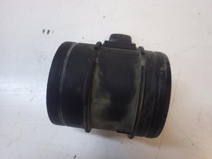 Gebrauchte Luftmengenmesser Iveco New Daily IV 29L12V, 29L12V/P Preis € 63,00 Margenregelung angeboten von Wessel Parts & Service B.V.
