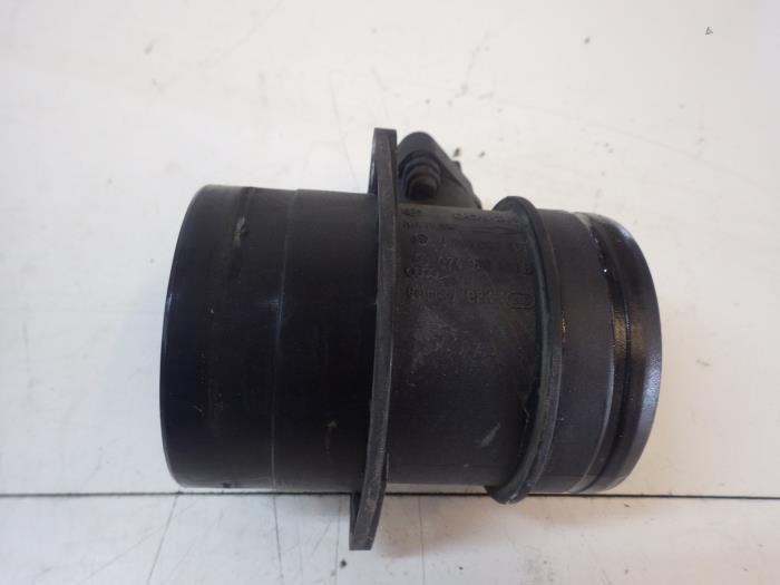 Begagnade Luftflödesmätare Audi A6 Avant (C6) 2.0 TDI 16V Pris € 40,95 Marginaltabell erbjuds av Wessel Parts & Service B.V.