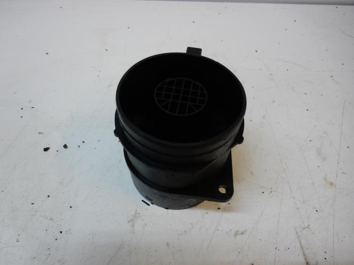 Usagé Débitmètre Mercedes Viano (639) 3.0 CDI V6 24V Euro 5 Prix € 63,00 Règlement à la marge proposé par Wessel Parts & Service B.V.