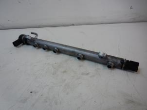 Used Injector housing Mercedes A (W169) 2.0 A-180 CDI 16V Price € 80,00 Margin scheme offered by Autobedrijf G.H. Wessel B.V.