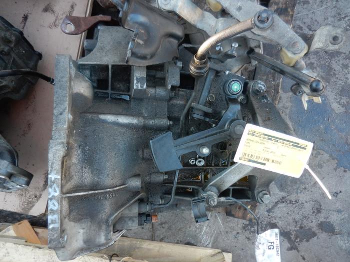Usagé Boîte de vitesse Ford Focus 2 Prix € 471,45 Règlement à la marge proposé par Wessel Parts & Service B.V.