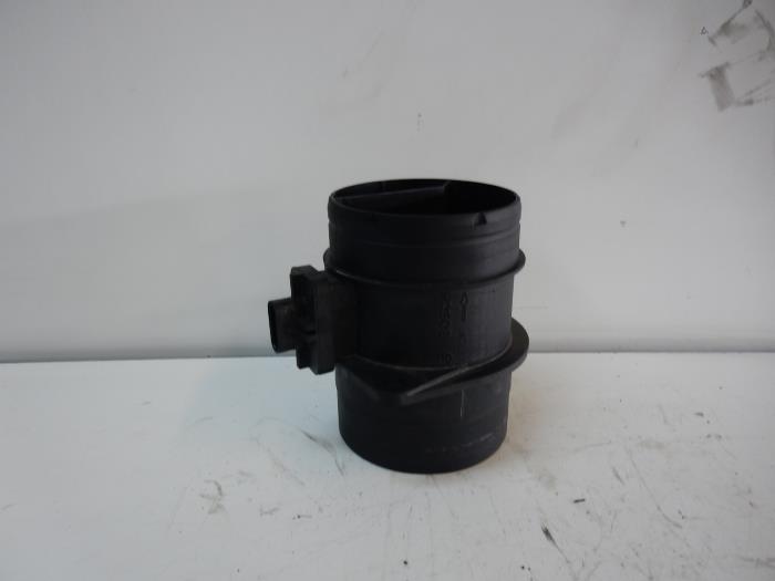Usagé Débitmètre Audi A6 (C7) 2.0 TDI 16V Prix € 40,95 Règlement à la marge proposé par Wessel Parts & Service B.V.