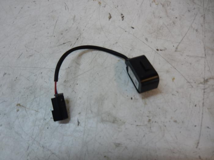 Begagnade Sensor (övriga) Opel Adam 1.2 16V Pris € 36,75 Marginaltabell erbjuds av Wessel Parts & Service B.V.