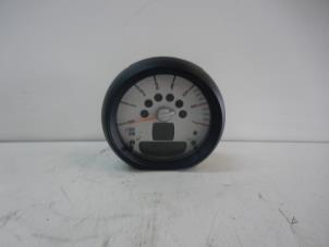Usagé Tachomètre Mini Mini (R56) 1.6 One D 16V Prix € 75,00 Règlement à la marge proposé par Autobedrijf G.H. Wessel B.V.