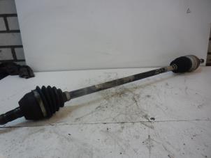 Used Front drive shaft, right Opel Zafira (M75) 1.6 16V Price € 75,00 Margin scheme offered by Autobedrijf G.H. Wessel B.V.
