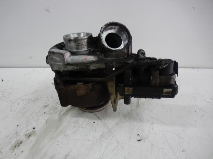 Gebrauchte Turbo Mercedes E (W211) Preis € 303,45 Margenregelung angeboten von Wessel Parts & Service B.V.