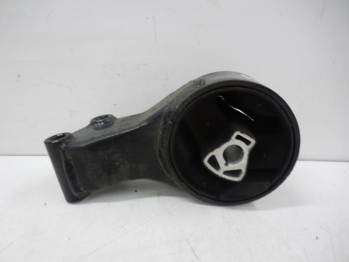 Used Engine mount Opel Astra J Sports Tourer (PD8/PE8/PF8) 1.7 CDTi 16V Price € 30,45 Margin scheme offered by Wessel Parts & Service B.V.