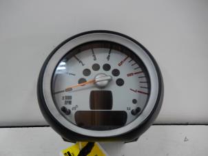 Usagé Tachomètre Mini Mini (R56) 1.6 Cooper D 16V Prix € 75,00 Règlement à la marge proposé par Autobedrijf G.H. Wessel B.V.