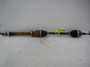 Used Front drive shaft, right Renault Clio IV (5R) 1.5 Energy dCi 90 FAP Price € 150,00 Margin scheme offered by Autobedrijf G.H. Wessel B.V.