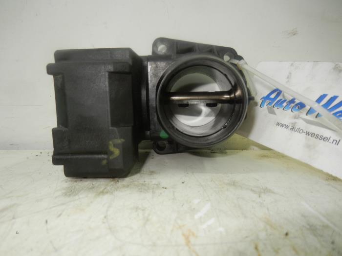 Usagé Boitier papillon Ford Fiesta 6 (JA8) 1.4 TDCi Prix sur demande proposé par Wessel Parts & Service B.V.