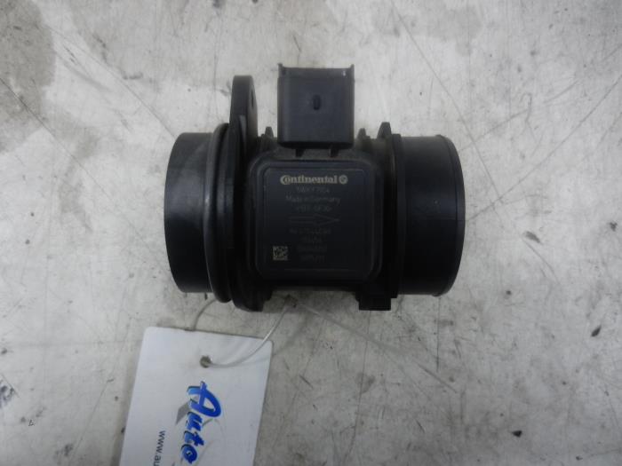 Begagnade Luftflödesmätare Ford Fiesta 6 (JA8) 1.4 TDCi Pris på förfrågan erbjuds av Wessel Parts & Service B.V.