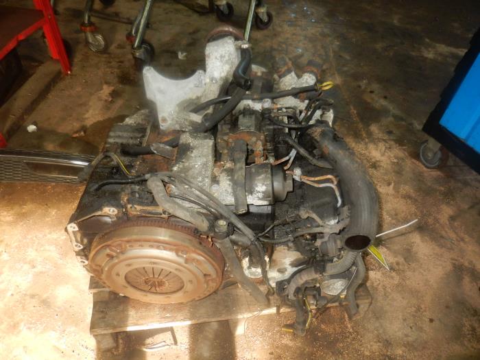 Moteur d'un Opel Vectra 1998