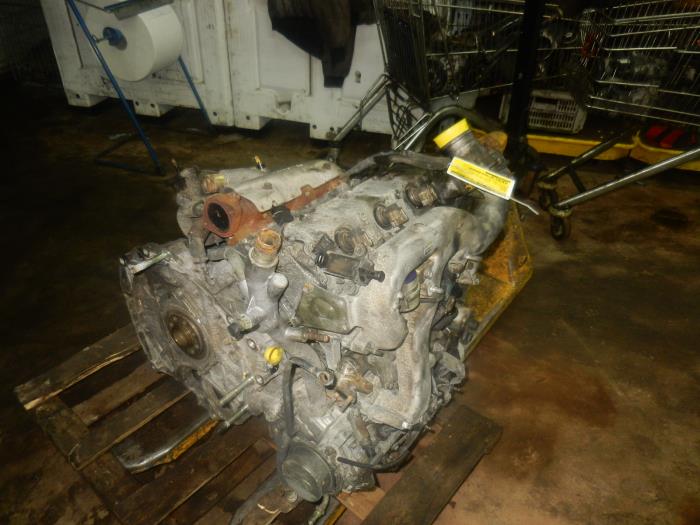 Engine from a Renault Espace (JK) 3.0 dCi V6 24V 2003
