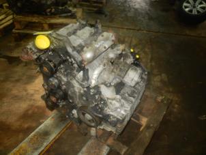 Engine from a Renault Espace (JK) 3.0 dCi V6 24V 2003